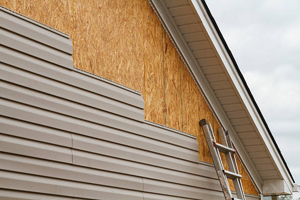 24/7 Emergency Siding Replacement experts in Smithville, TX
